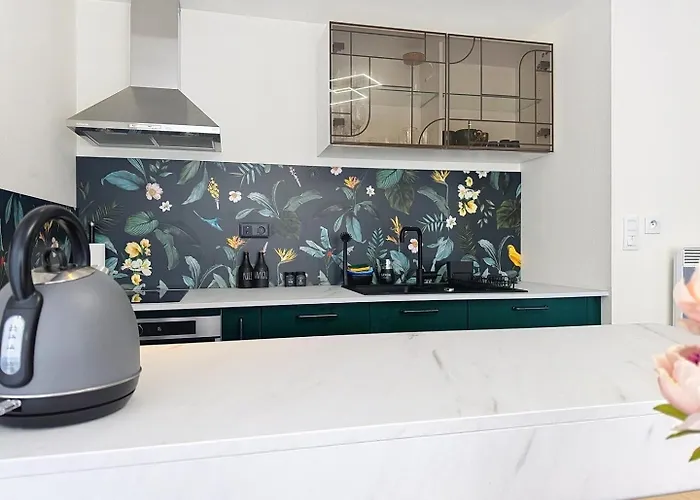 Moderne Sur Loire Apartment